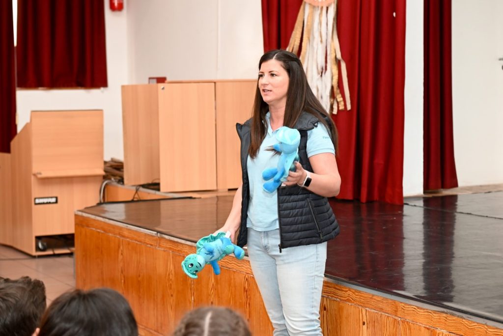 Csövi plüss kabala bemutatása