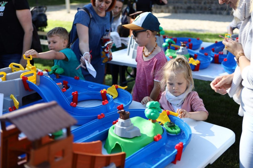 A kicsik körében is népszerű a vizes játék