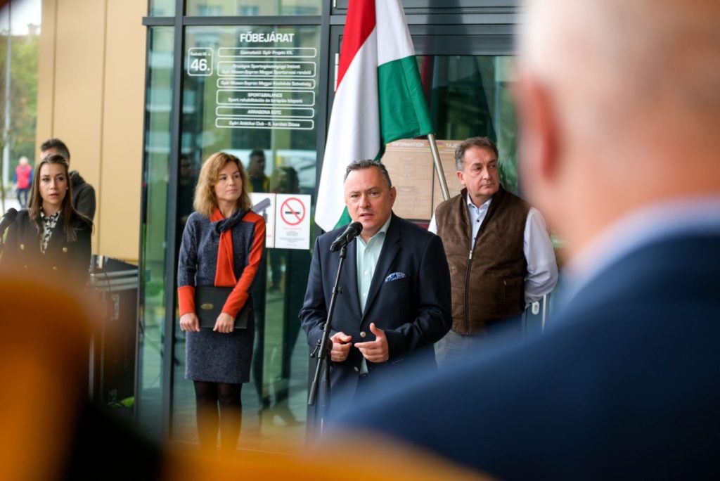 Ünnepélyes megnyitó